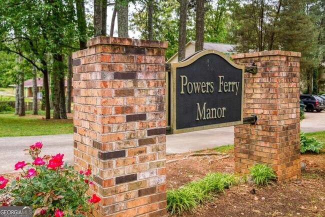 Foto del edificio - 61 Powers Ferry Manor SE