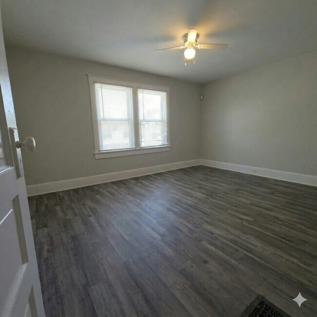 Foto del edificio - 3031 Boulevard Pl