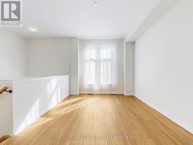 Photo du bâtiment - 72 Millman Ln