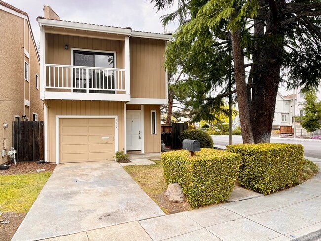 Foto del edificio - 837 Maria Ln