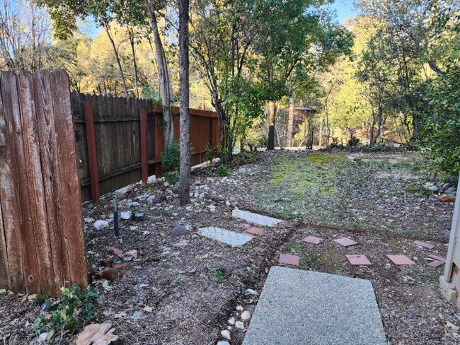 Building Photo - 16600 Old Stagecoach Rd
