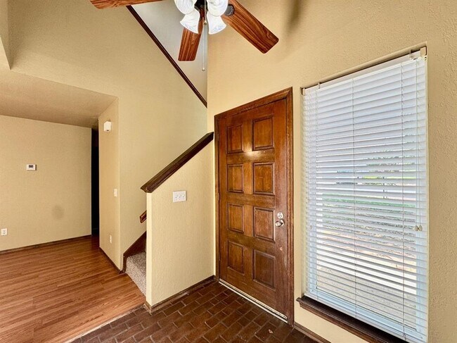 Foto del edificio - 415 Timberwind Rd