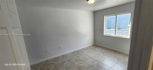 Foto del edificio - 14000 NE 2nd Ave