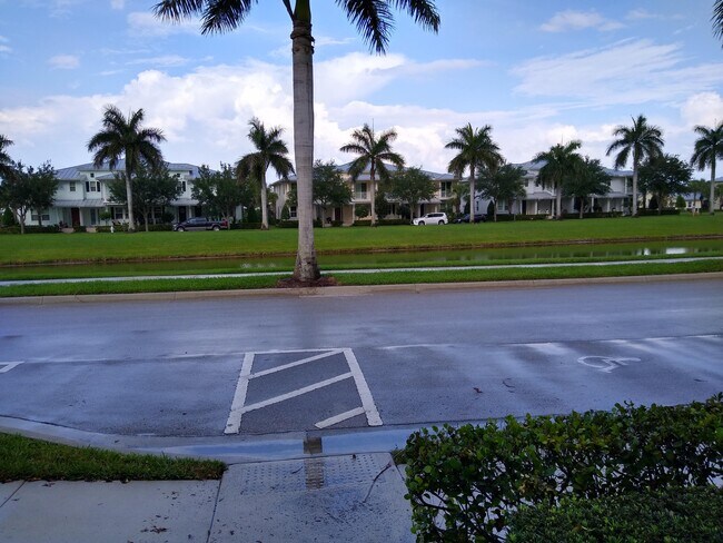 Foto del edificio - 3322 W Mallory Blvd