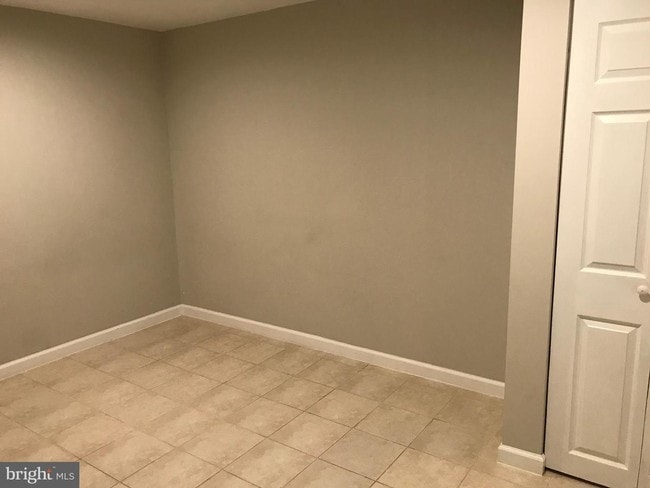 Building Photo - 8362 Uxbridge Ct