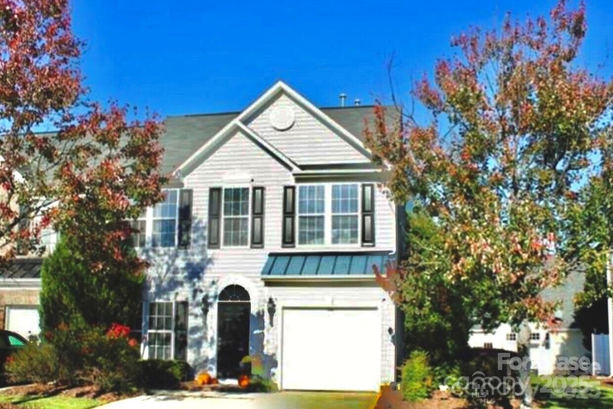 Foto principal - 710 Mickelson Way