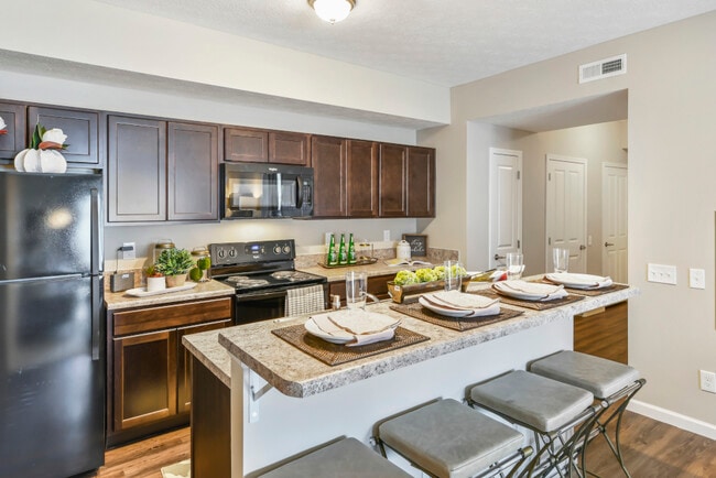 Building Photo - Sunbury Springs