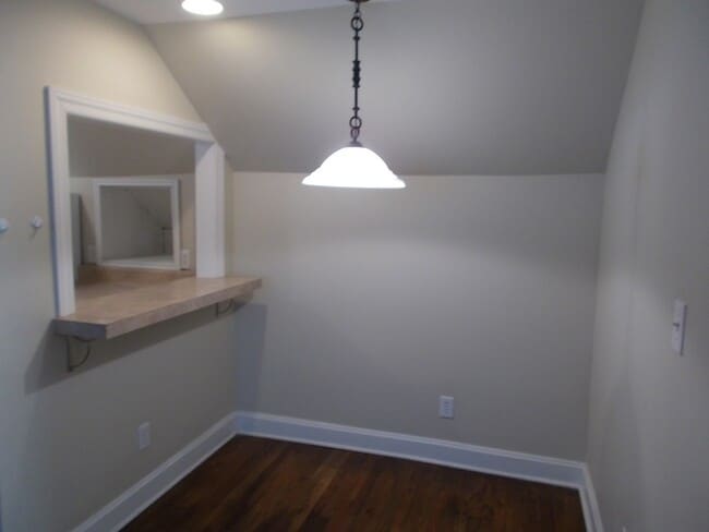 Foto del edificio - 216 Thomas Terrace