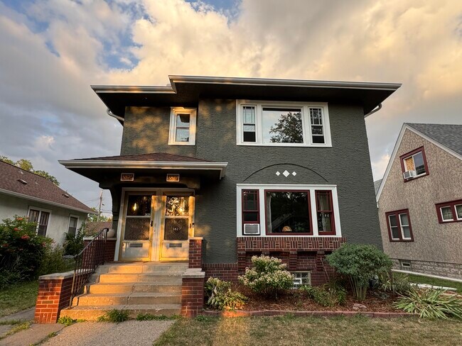 Foto del edificio - 3825 22nd Ave S
