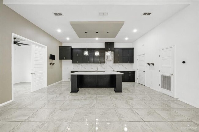 Building Photo - 12 17th