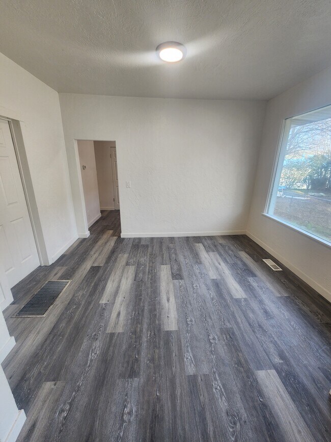 Foto del edificio - 1703 7th Ave