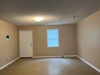 Building Photo - 464 Otis Dr