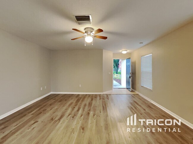 Building Photo - 11753 Mango Cross Court Seffner FL
