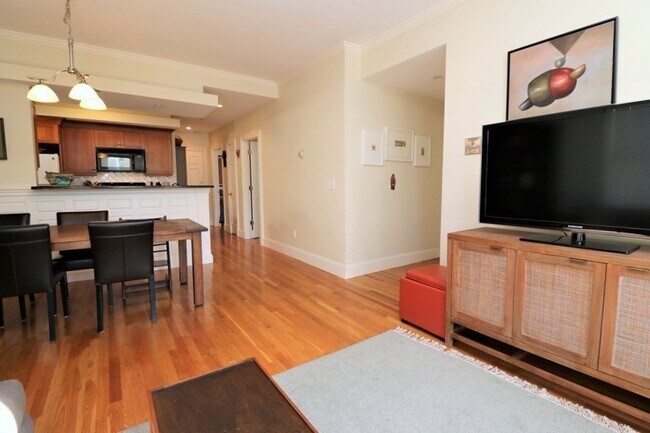 Foto del edificio - 8 Caldwell Ave