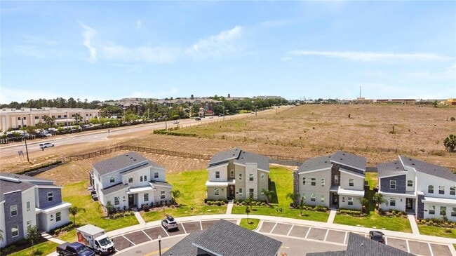 Building Photo - 9084 Sommerset Hills Dr