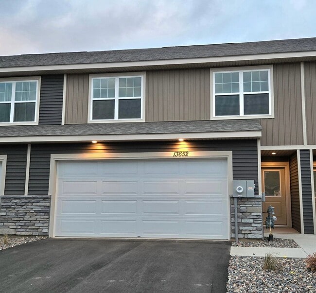 Building Photo - 13652 Kaylemore Trl