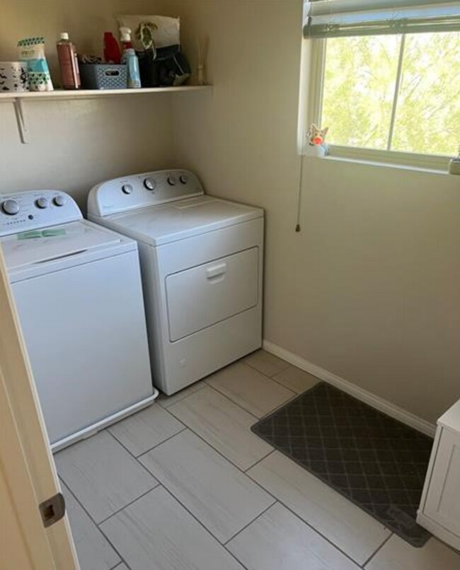 Building Photo - 3053 Echoed Rondel Ln