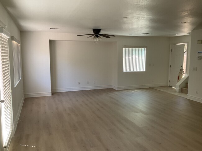 Building Photo - 316 Broken Par Dr