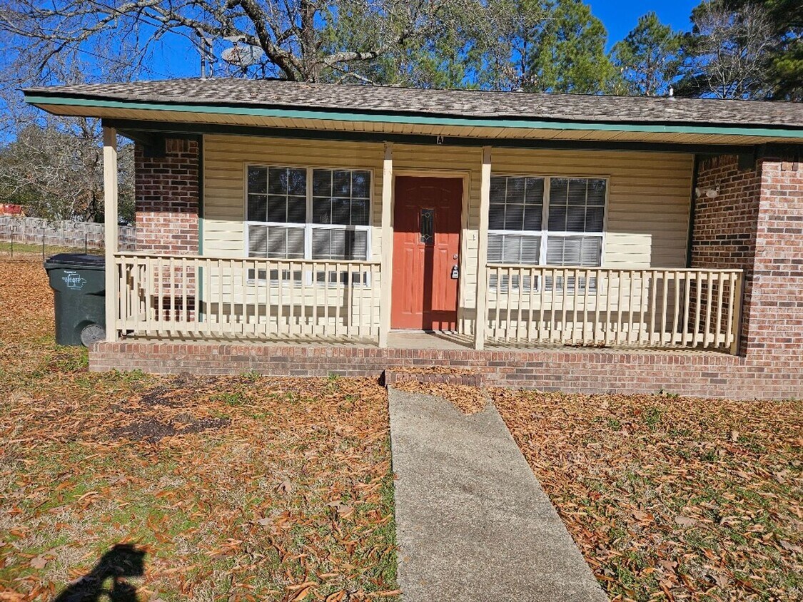 735 Shady Heights Rd Hot Springs, AR 71901 Alquileres en Hot Springs