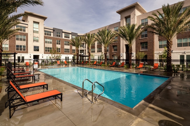 Building Photo - Monterey Station