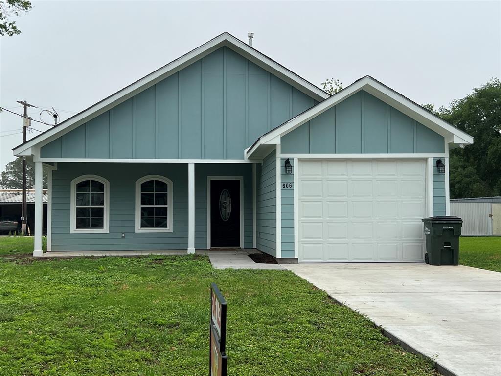 606 E West St, El Campo, TX 77437 House Rental in El Campo, TX