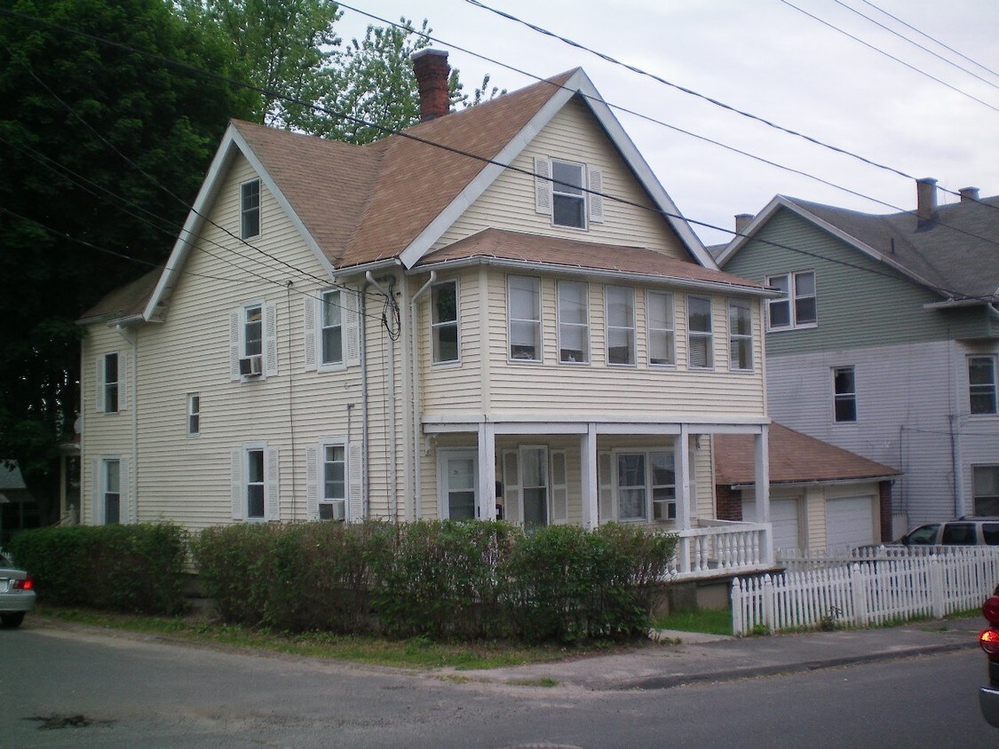 Building Photo - CRT Waterbury Portfolio