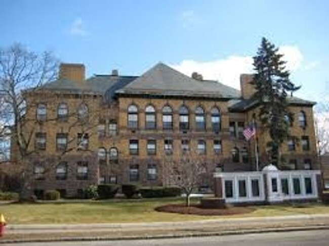 Interior Photo - APT Correlative Housing - The Coolidge