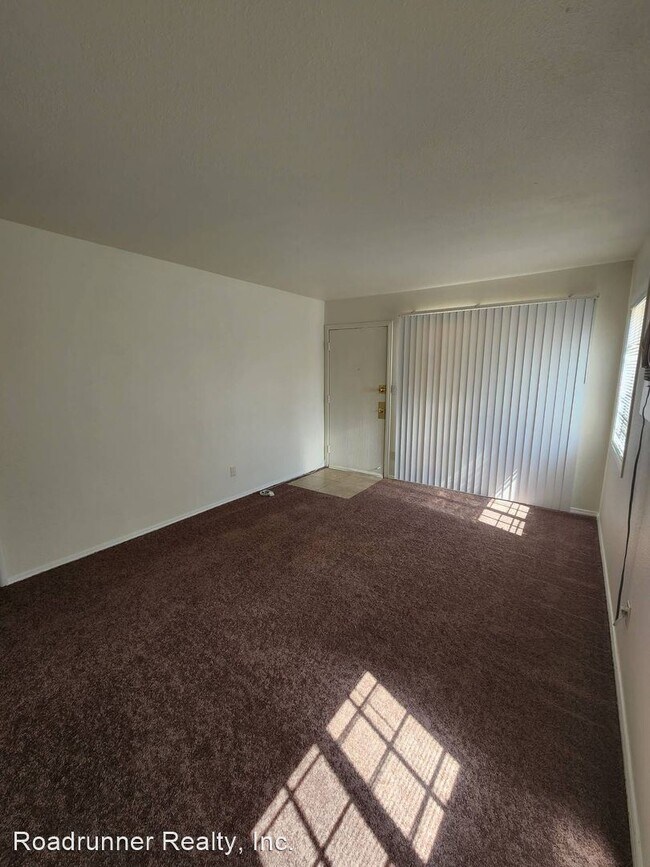 Building Photo - 3 br, 1 bath House - 68983 Old Dale