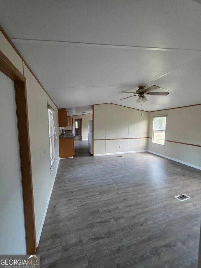 Building Photo - 711 Deloach Ml Rd
