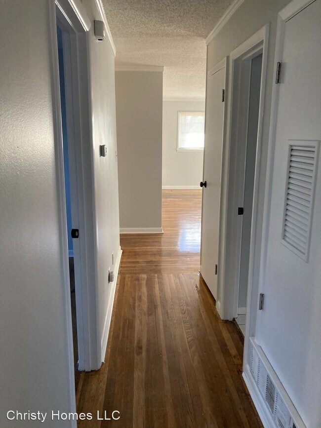 Foto del edificio - 3 br, 1.5 bath House - 4611 S. Bryan St.