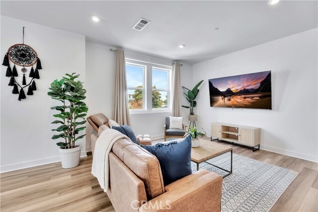 Building Photo - 1531 W Bushell St