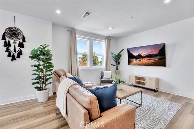 Foto del edificio - 1531 W Bushell St