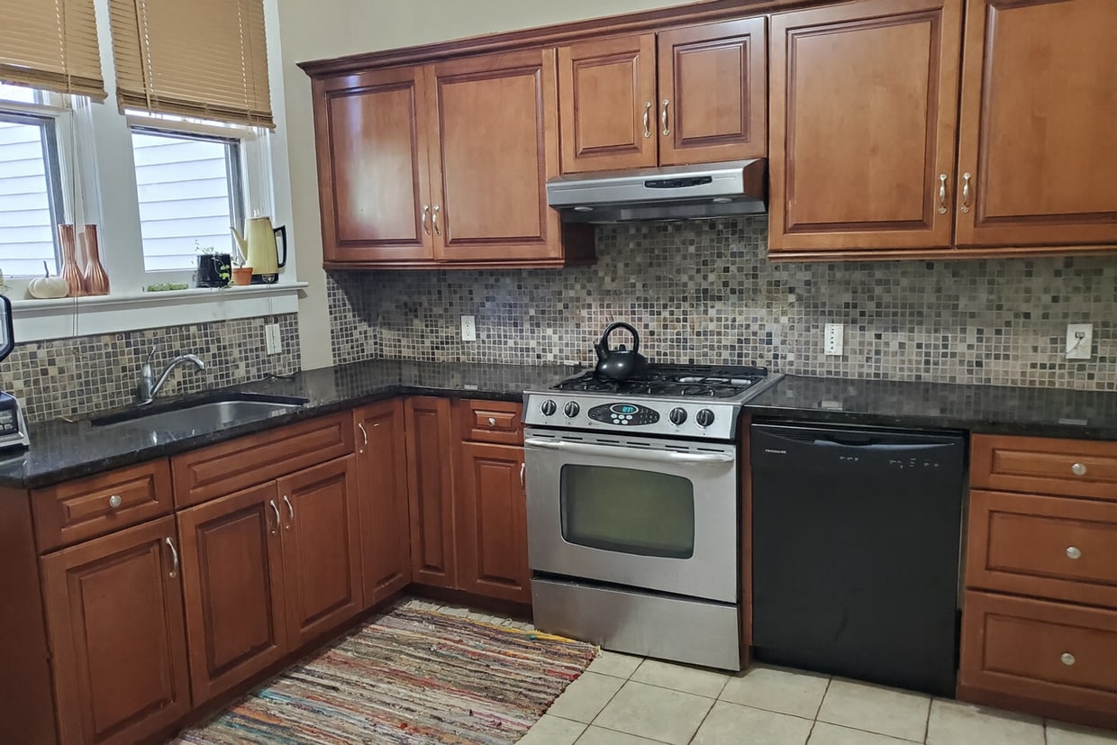 Primary Photo - Beautiful 2-Bedroom Home in Lancaster!
