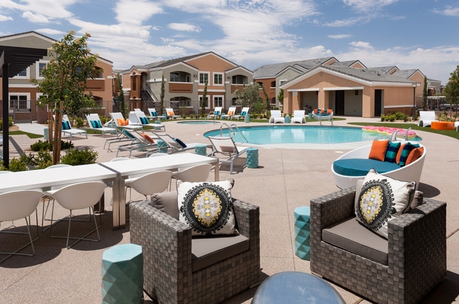 Building Photo - Elysian St Rose