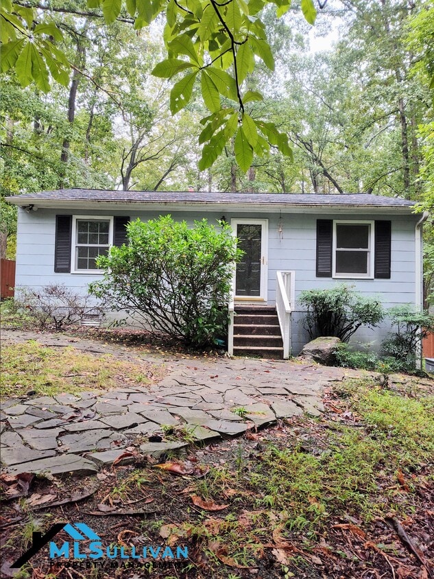 Primary Photo - 405 Barclay Rd
