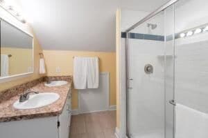 Building Photo - 1300 Dodge St