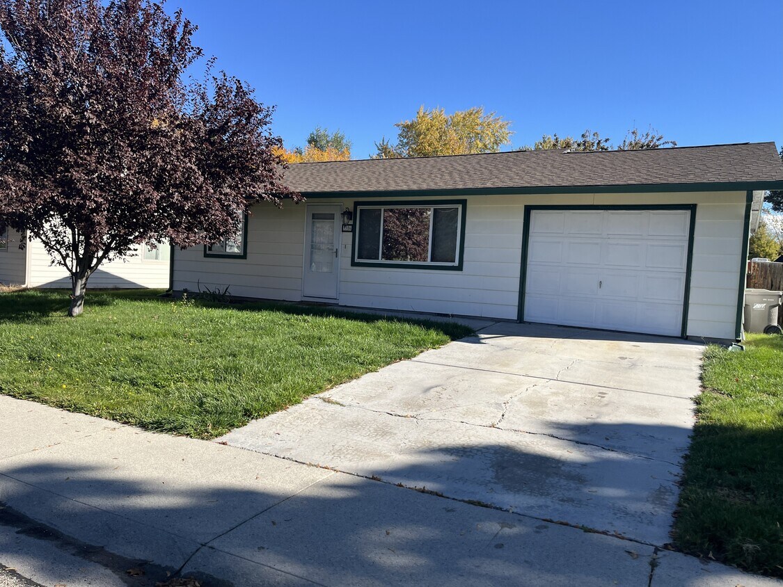 Foto principal - 3306 S Virginia Ave