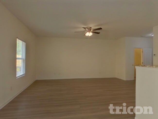 Building Photo - 2729 Yurman Rd