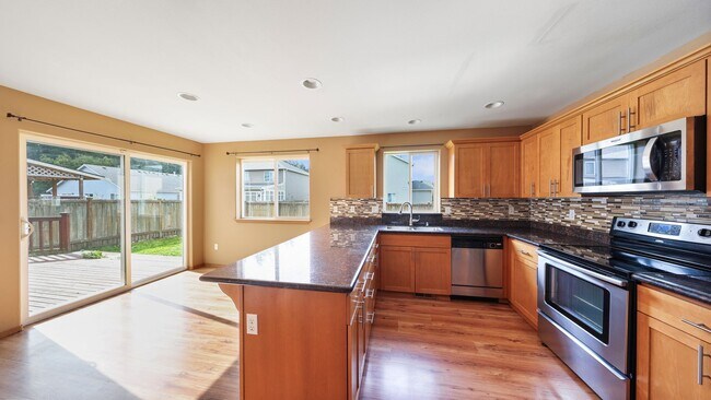 Foto del edificio - 3 Bed 2.5 Bath - 3 Car Garage - Groups -  ...