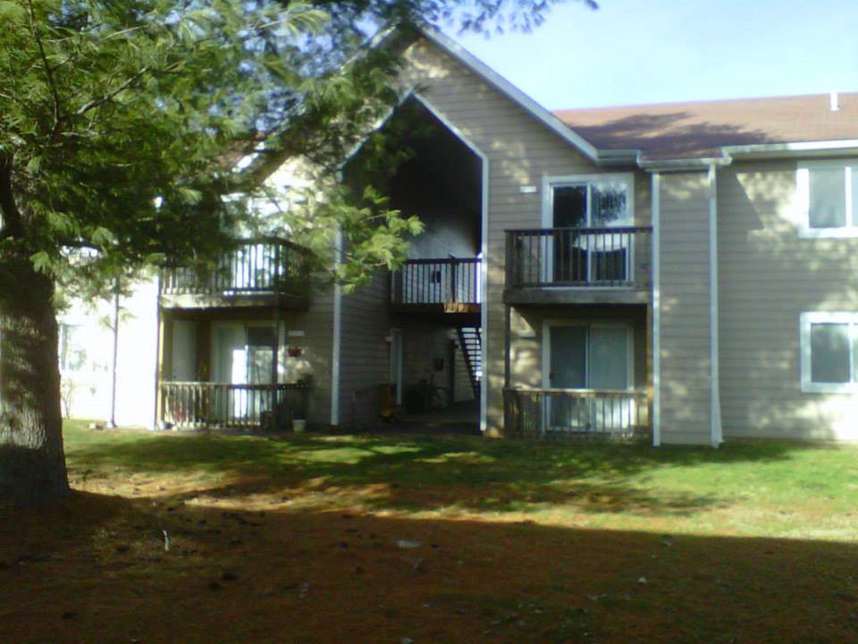 Primary Photo - 201 Hyler Dr