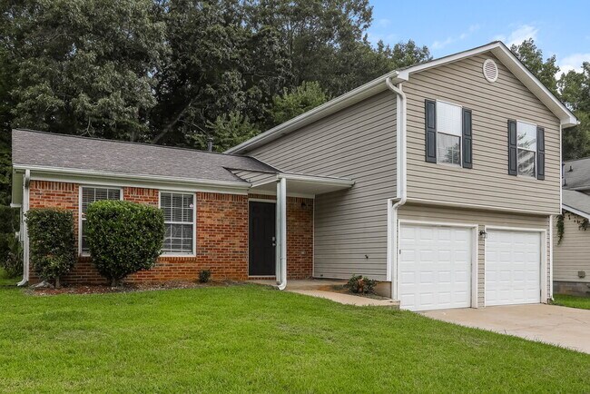 Building Photo - 3054 Aberdeen Way