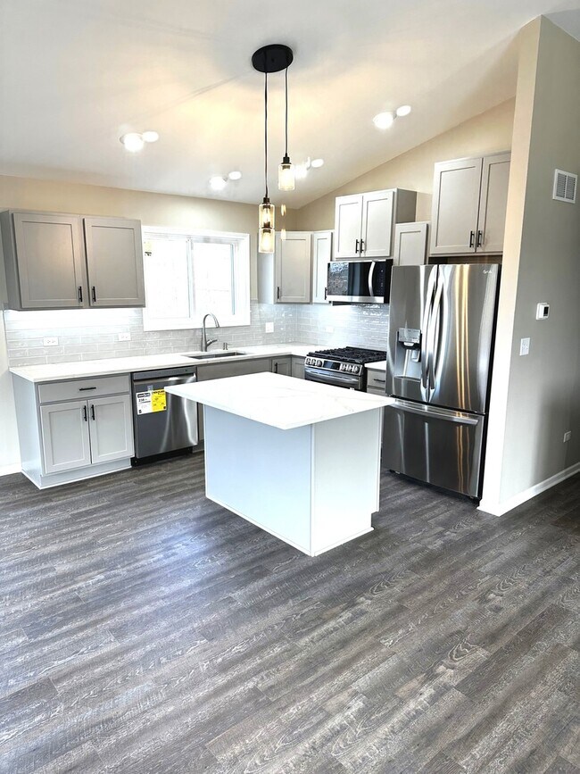 Foto del edificio - 317 Buena Terrace