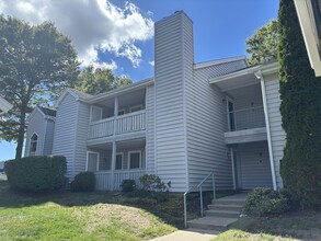 Building Photo - 110 Leafwood Ln