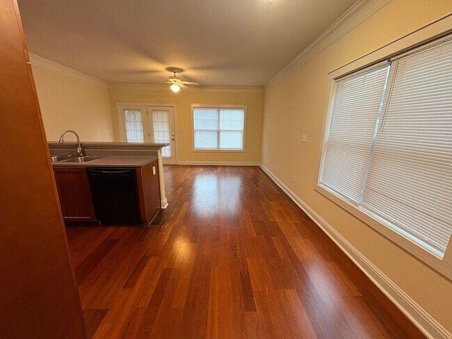 Foto del edificio - PRE-LEASING FOR AUGUST 2026!