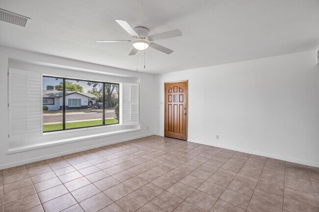 Foto del edificio - 8308 E Turney Ave