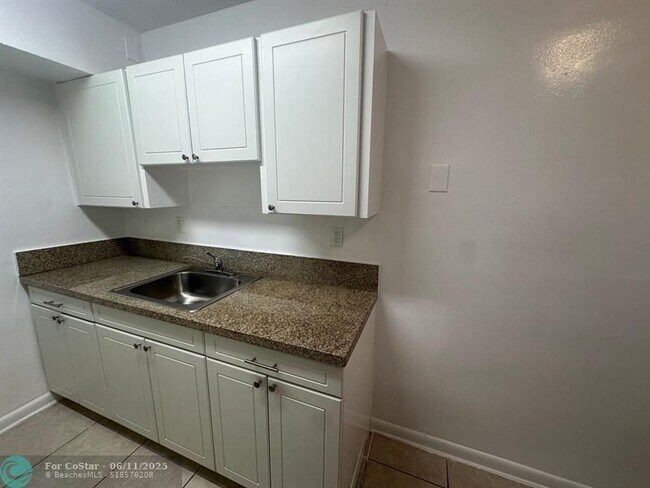 Foto del edificio - 8600 NW 40th St