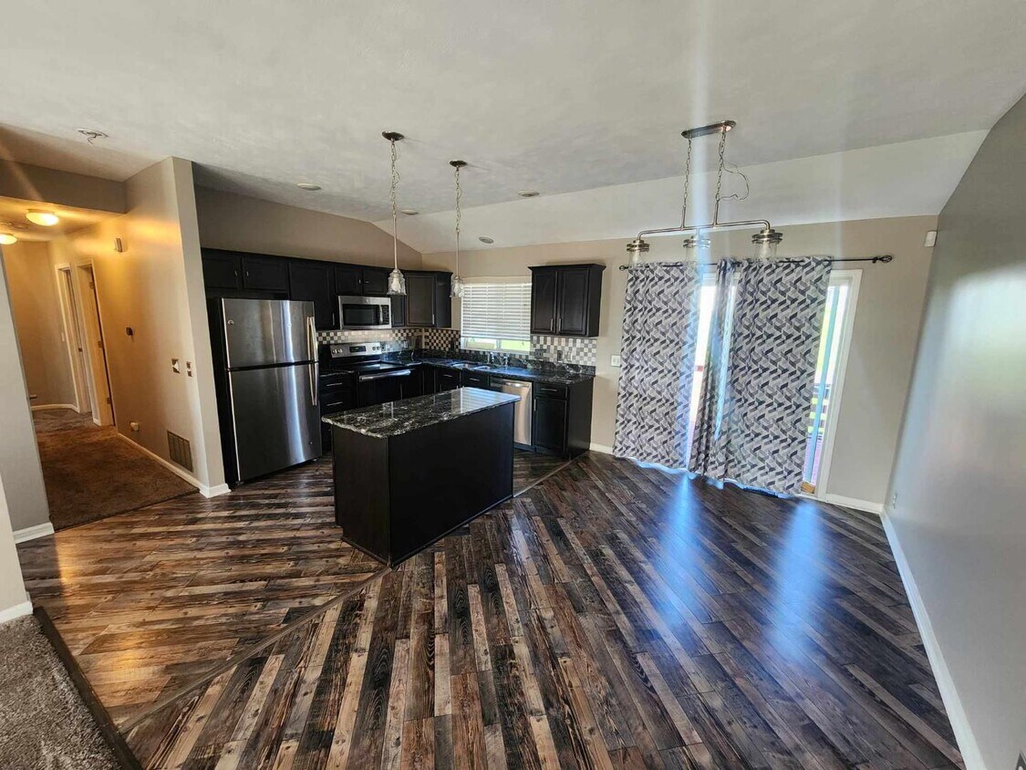 Foto principal - 7660 N 147th St