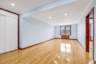 Building Photo - 65-30 108th St