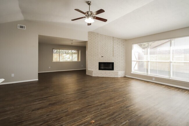 Building Photo - 4126 Sequoia Street