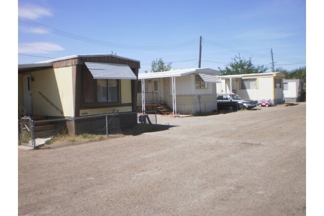 Foto del edificio - Sierra Sands Mobile Home Community